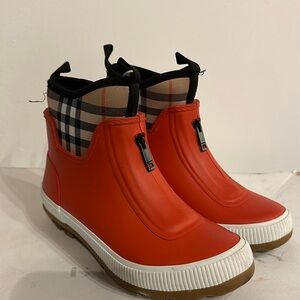 Burberry rain boots